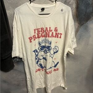 FERAL AND PREGNANT T SHIRT OVERSIZED WOMENS SIZE 2XL 🦝